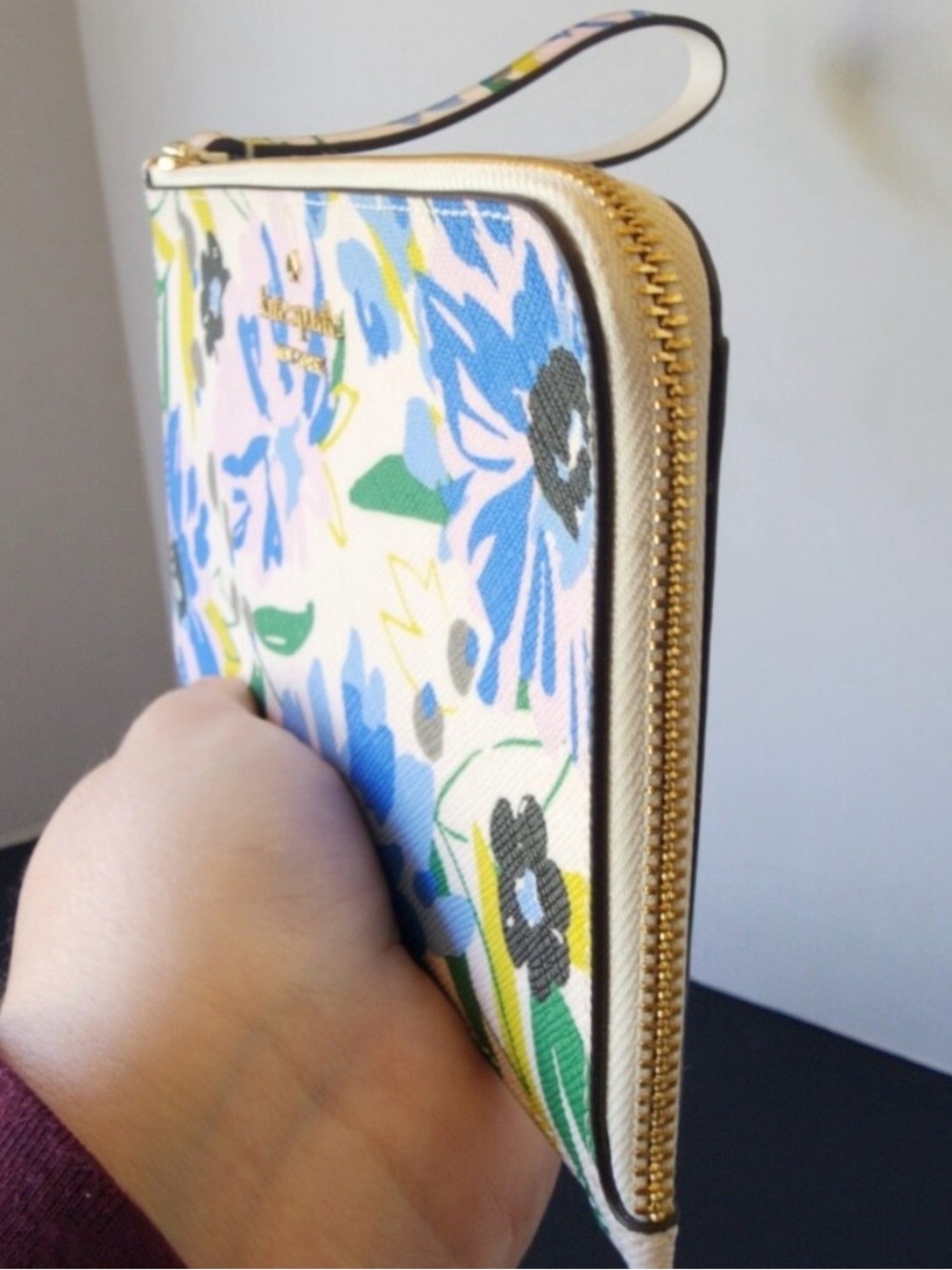 Kate Spade Lucy Festival Floral Large L Zip Wristlet NWT Spring Print - NWT - Picture 4 of 4